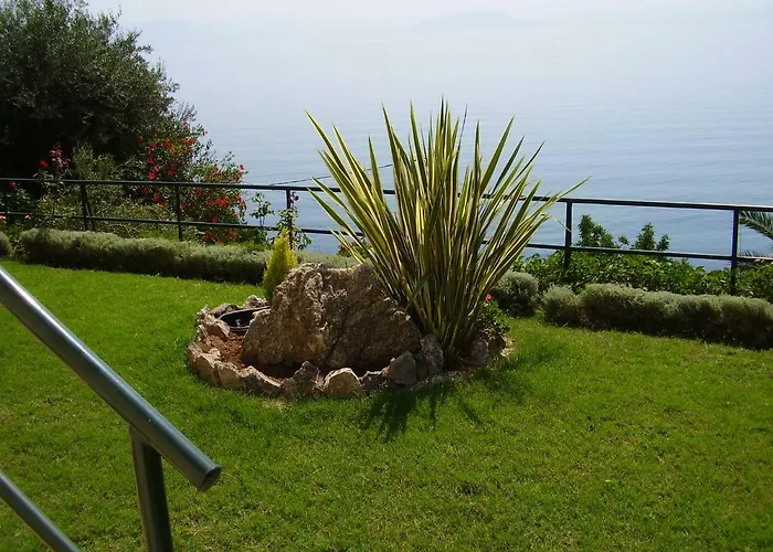 Atena Mare Sea View Apartamento *