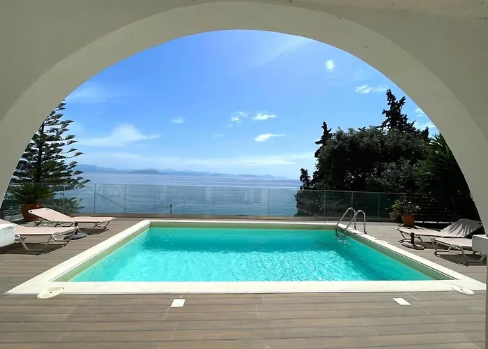 アパート Atena Mare Sea View ペラマ